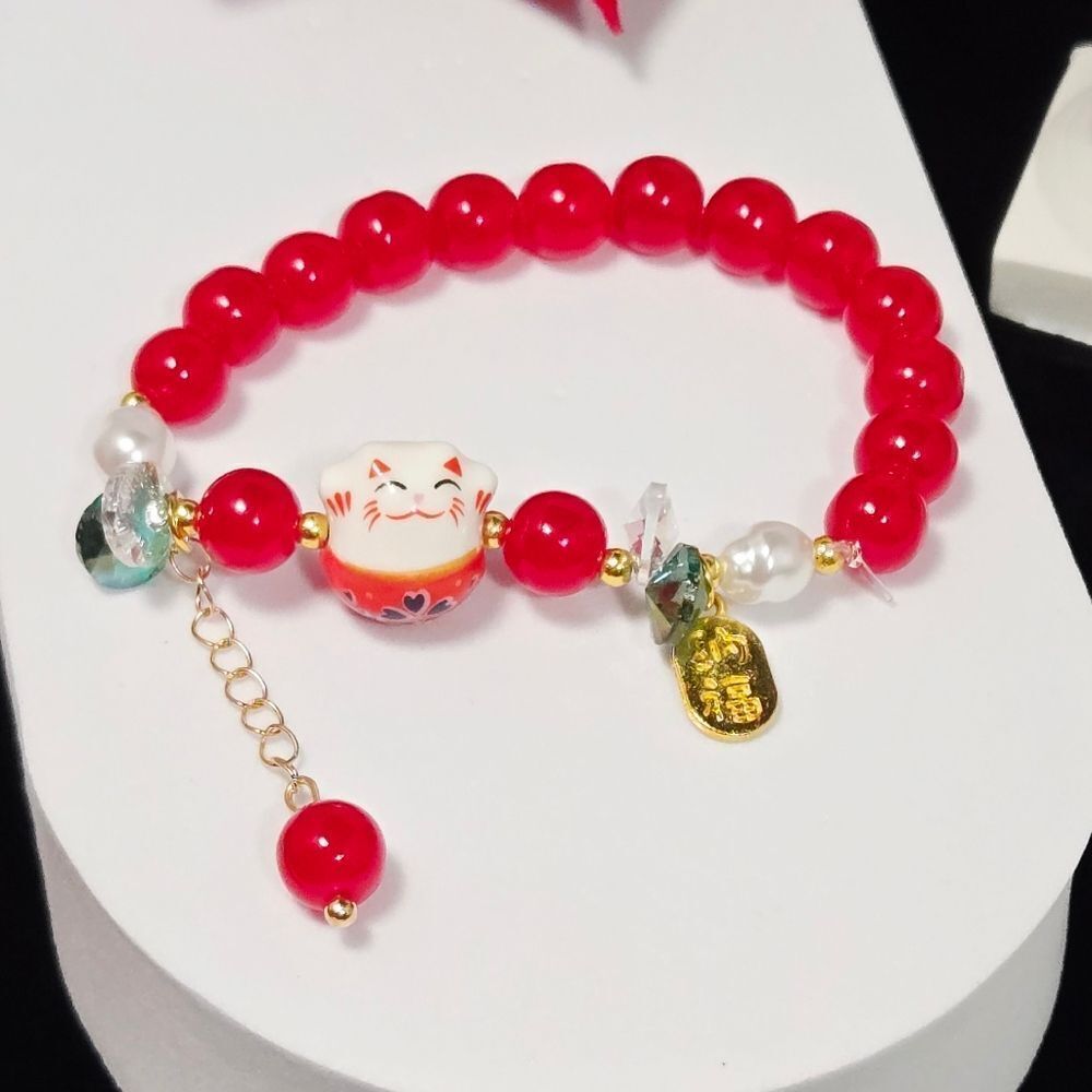 Red Glass Beaded Waving Cat Bracelet – Lucky Charm Chinese New Year Kawaii Gift